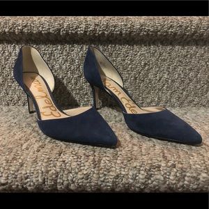 Sam Edelman Telsa D’Orsay Pump Heel in Navy Suede